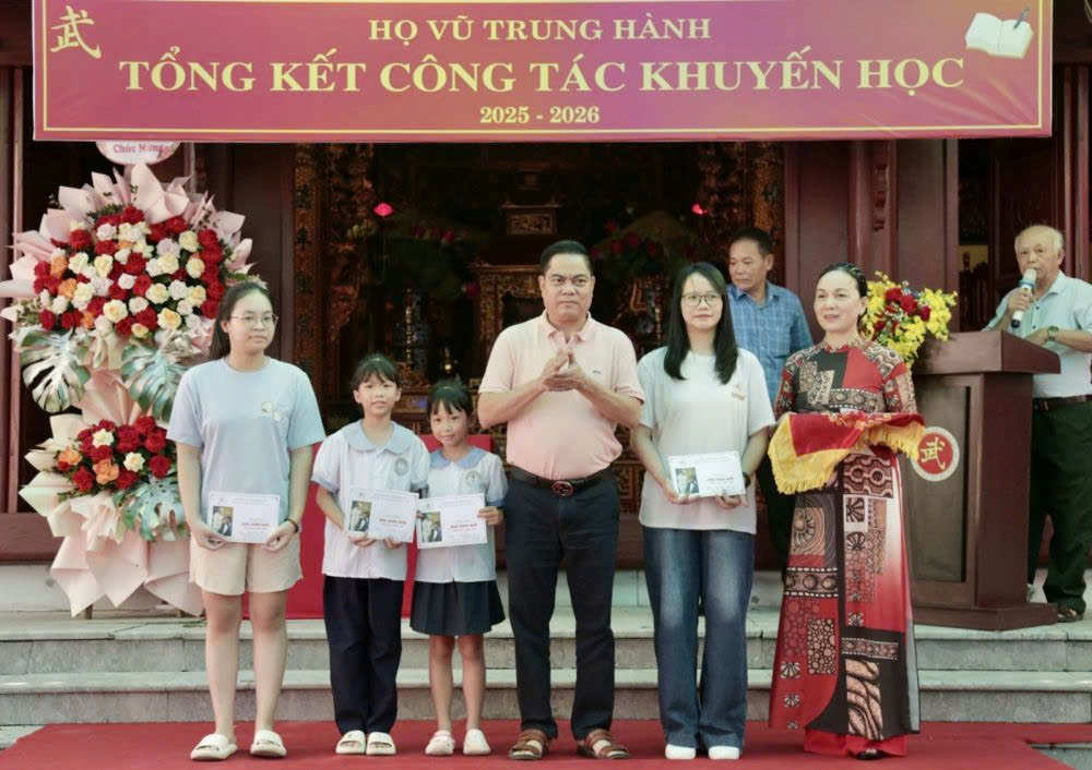 HĐDH VŨ - VÕ HẢI PHÒNG DỰ LỄ TỔNG KẾT CÔNG TÁC KHUYẾN HỌC HỌ VŨ - TRUNG HÀNH NĂM 2025-2026