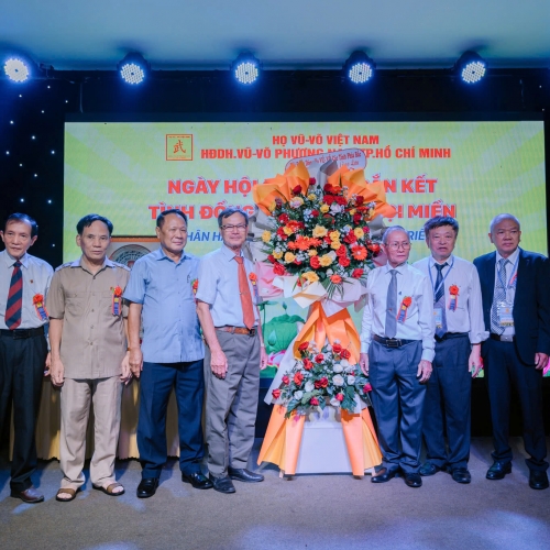 HỘI ĐỒNG DÒNG HỌ VŨ – VÕ HẢI PHÒNG THAM DỰ VÀ CHÚC MỪNG “NGÀY HỘI GIAO LƯU GẮN KẾT TÌNH ĐỒNG TỘC VŨ – VÕ MỌI MIỀN”